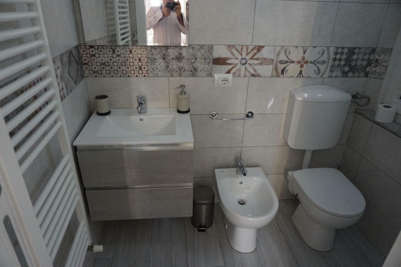 Hotel Le Tre Borghesi Parma Esterno foto