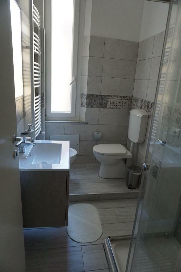 Hotel Le Tre Borghesi Parma Esterno foto